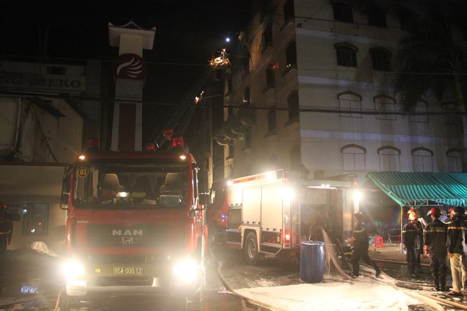 Hau Giang chi vien 4 xe chua chay tai cong ty may o Can Tho hinh anh