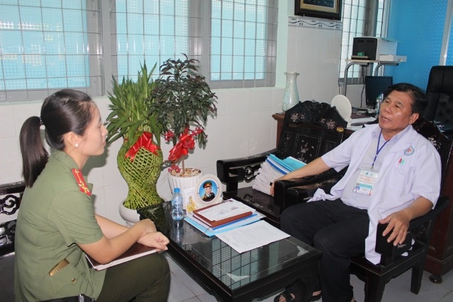 Cang chan o bai rac anh 2