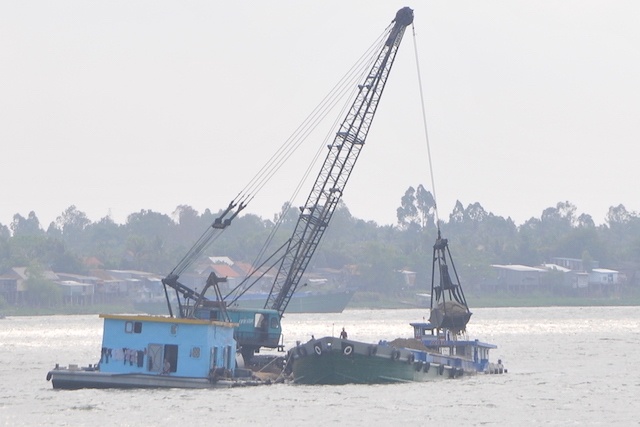 Sat lo bo song anh 3