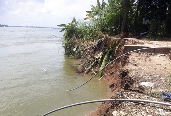 Dong Thap xin Chinh phu ho tro hon 82 ty dong khac phuc sat lo hinh anh