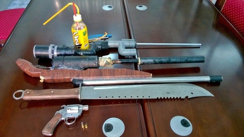 Nam thanh nien tu ke dao vao co doa chet hinh anh