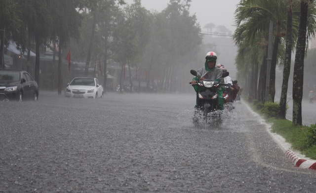 cần thơ mưa lớn ảnh 1 can tho mua lon anh 1