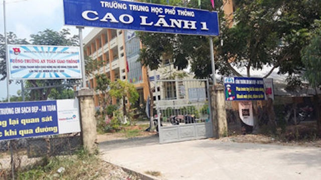 Vu lo de thi lop 11 o Dong Thap: Giao vien mang de thi di 'tra on' hinh anh