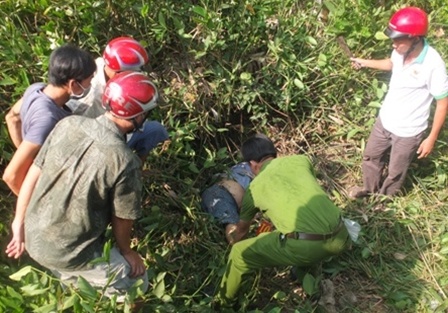 Ba chu trang trai gia suc chet trong bui ram hinh anh