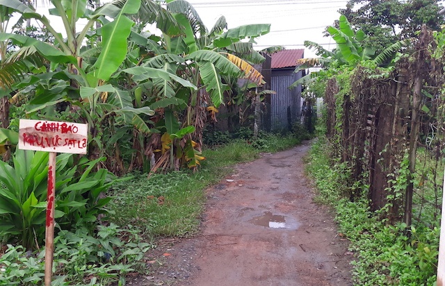 Vet nut 60 m de doa nha dan o mien Tay hinh anh