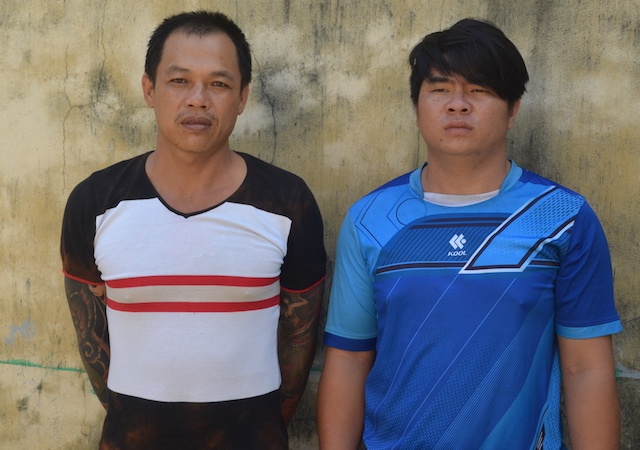 Khoi to 2 nguoi danh dap, bat giu con no hinh anh