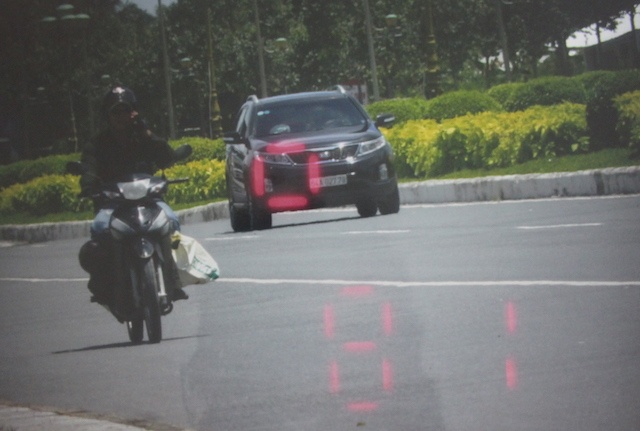 Khong co viec de nghi ky luat canh sat chan xe cho trung tuong Liem hinh anh