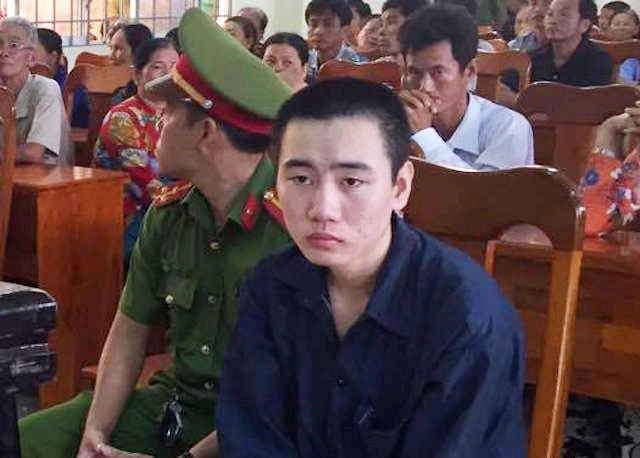 Nam sinh lop 12 phi tang xac be gai doi mat an tu hinh hinh anh