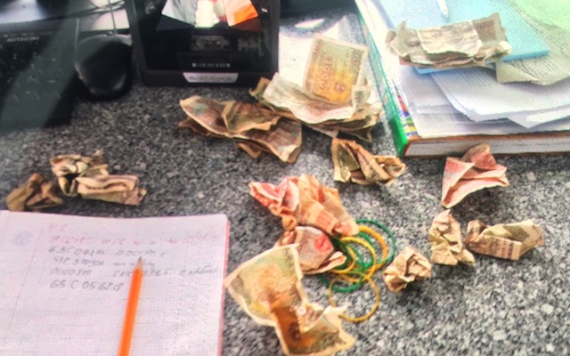 tien le mua ve anh 2