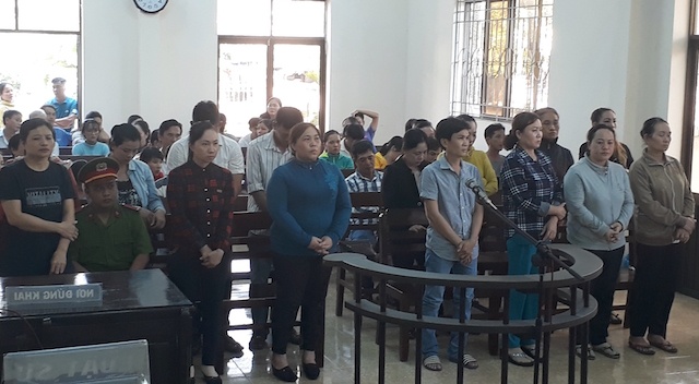 quý bà đánh bạc ảnh 1 quy ba danh bac anh 1