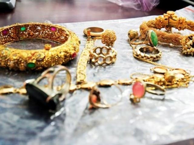 Ke trom kim cuong vut lai tai san tri gia 200 trieu dong hinh anh