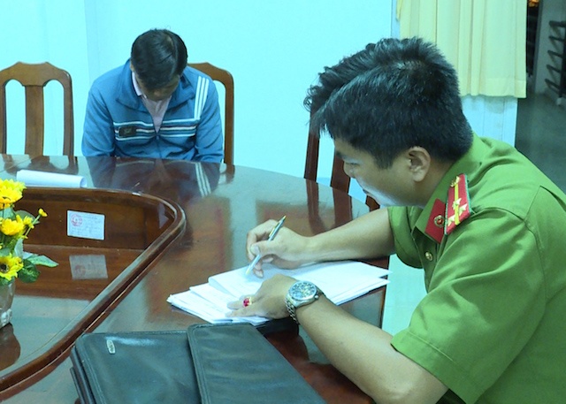 mạo xưng cảnh sát ảnh 2 mao xung canh sat anh 2