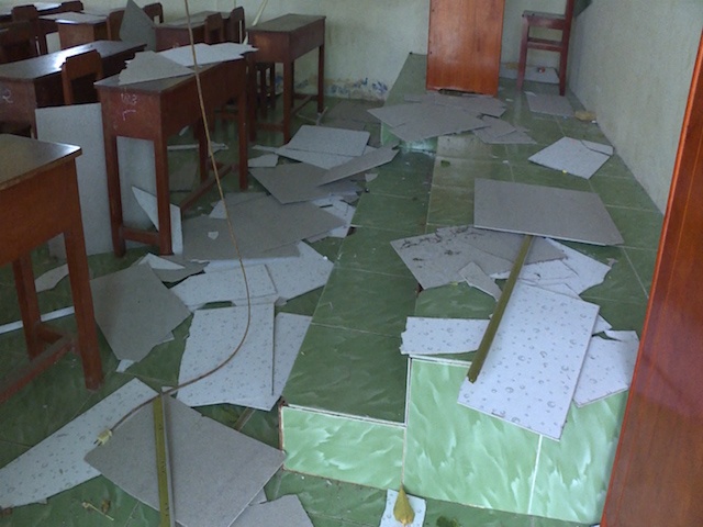 Sap tran phong hoc, 9 hoc sinh nhap vien hinh anh