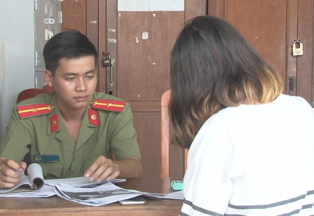Thiếu nữ bịa chuyện ảnh 1 Thieu nu bia chuyen anh 1