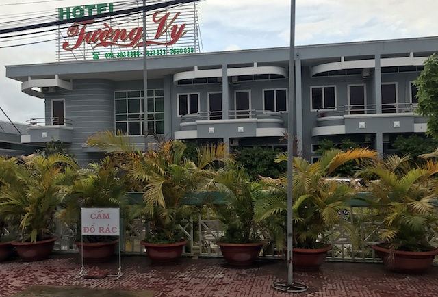 Kiem diem hang loat lanh dao sai pham trong quan ly dat dai o Tra Vinh hinh anh