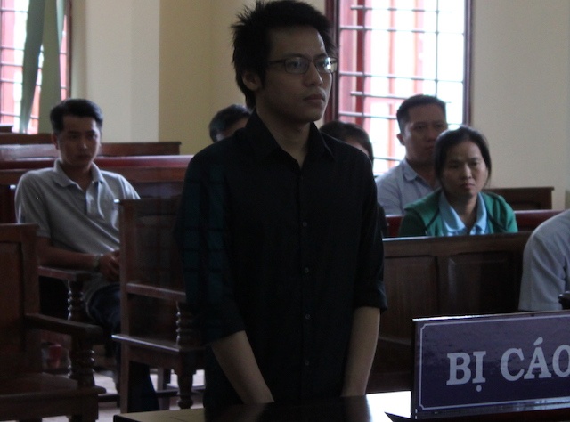 Cuu Giam doc Cong ty Phan Khang chi nhanh Can Tho linh 18 nam tu hinh anh