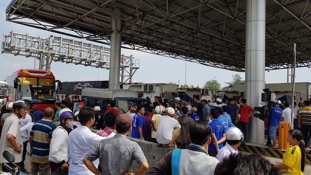 Kien nghi mien phi cho hang loat oto qua BOT Can Tho - Phung Hiep hinh anh