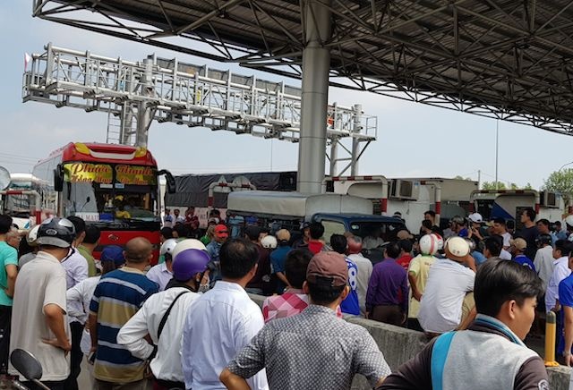 Gan 2.000 phuong tien qua BOT Can Tho - Phung Hiep duoc giam gia hinh anh