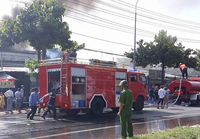 cháy nhà kho Vĩnh Long ảnh 1 chay nha kho Vinh Long anh 1