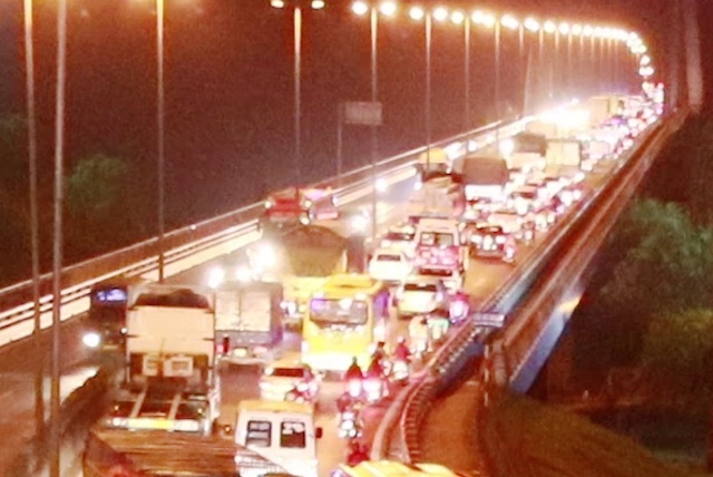 Un tac nghiem trong anh 1