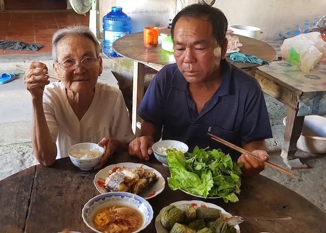 'Liet si' Chong tro ve sau 33 nam: Cho y kien Cuc Nguoi co cong hinh anh