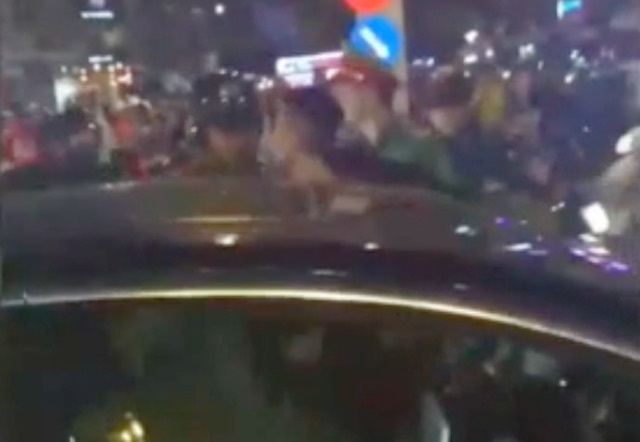 'Cau am' 17 tuoi o Can Tho lai oto gay tai nan roi bo chay hinh anh