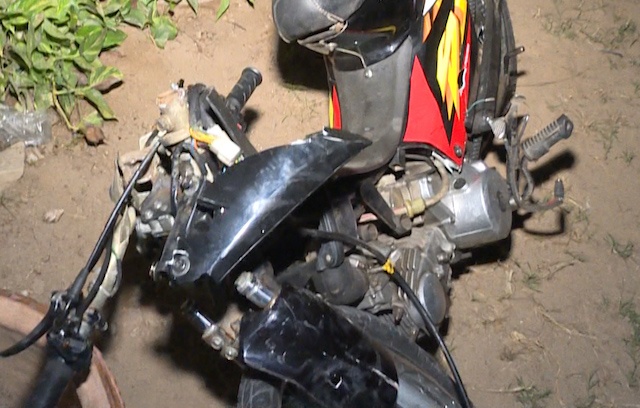 Hai thanh nien tu vong nghi co tham gia vao vu dua xe trai phep hinh anh