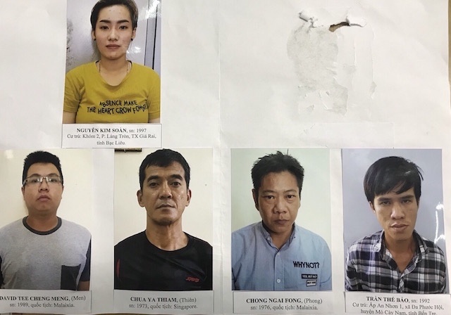 Trom tien o the ATM anh 3