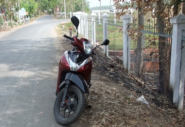 Tim thay xe SH cua tieu thuong ban thit bi giet cach hien truong 60 km hinh anh