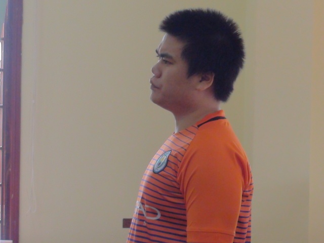 Y an chung than ke danh chet nguoi tai vu truong V18 vi 5.000 dong hinh anh