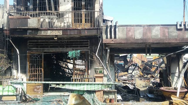 cháy 7 căn nhà ở Mỹ Tho ảnh 3 chay 7 can nha o My Tho anh 3