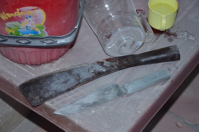 chém lìa hai ngón tay ảnh 2 chem lia hai ngon tay anh 2