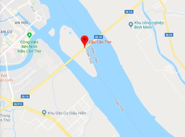 đại úy cảnh sát cứu sống cô gái 3 lần nhảy cầu ảnh 3 dai uy canh sat cuu song co gai 3 lan nhay cau anh 3