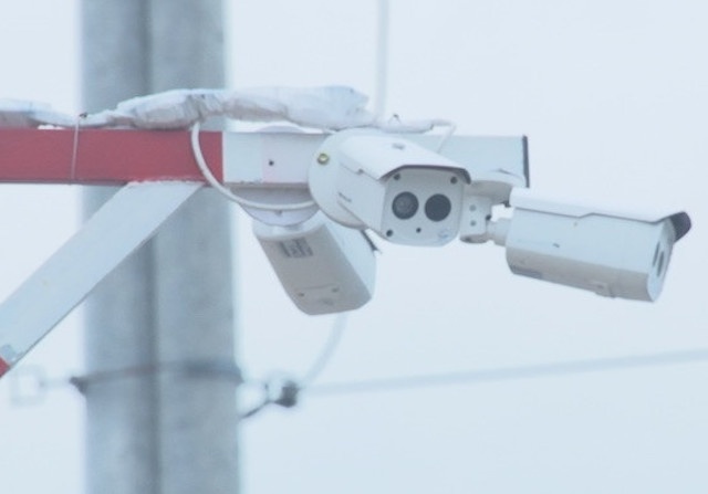 Camera an ninh 'bat' cap vo chong chuyen cuop ve so hinh anh