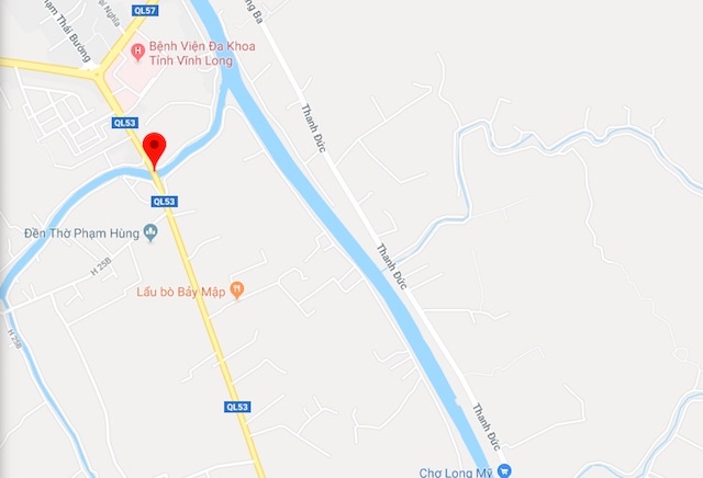 ôtô 7 chỗ cháy dữ dội ảnh 3 oto 7 cho chay du doi anh 3