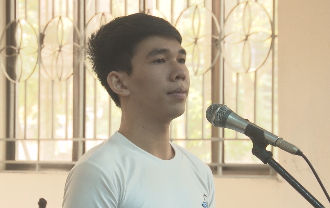 Nam thanh nien linh 6 nam tu vi lam mu mat chu no hinh anh