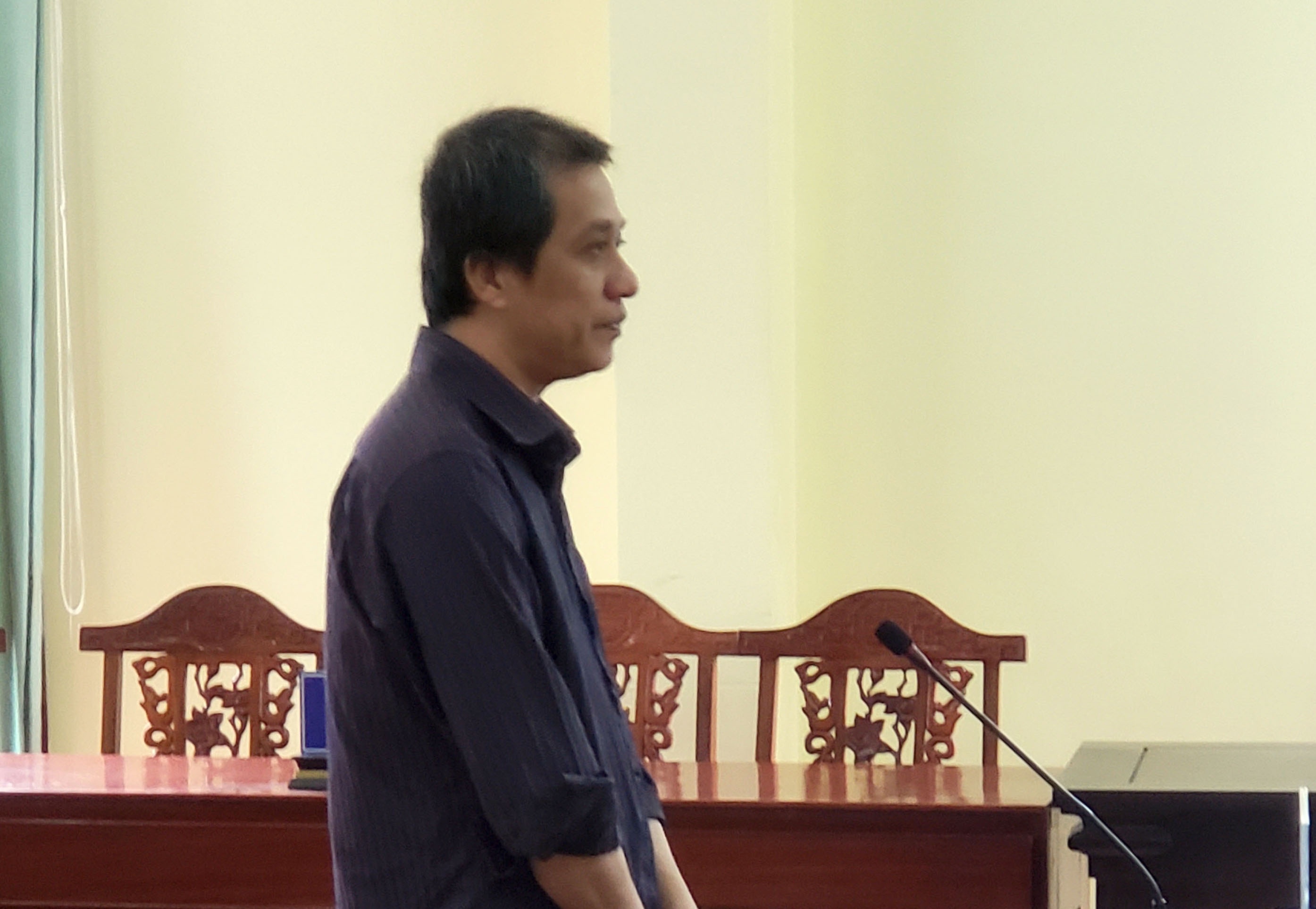 Chiem doat tien ty de ca do bong da, cuu giam doc linh 13 nam tu hinh anh