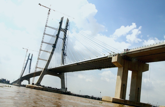 Cau Vam Cong thong xe truoc Tet Ky Hoi 2019 hinh anh