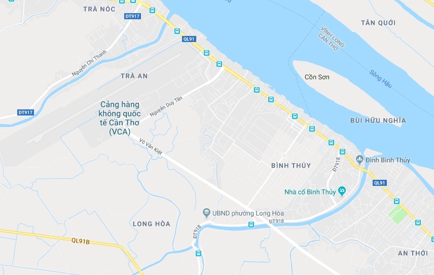 Máy bay gặp thời tiết xấu ảnh 2 May bay gap thoi tiet xau anh 2