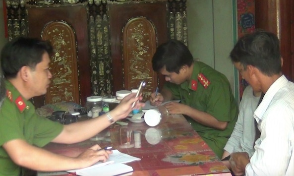 thủ phạm giết 3 người ở Tiền Giang ảnh 2 thu pham giet 3 nguoi o Tien Giang anh 2