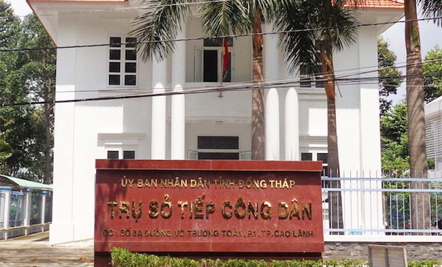 Nhieu giam doc so 5 nam khong tiep cong dan hinh anh