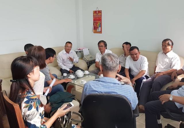 Hang chuc ho dan buc xuc vi mua nha chuc nam khong co so do hinh anh