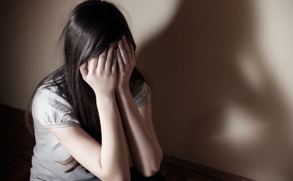 Bat khan cap thieu nien nghi hiep dam be gai 8 tuoi hinh anh