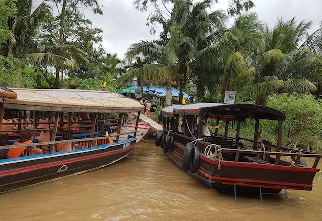 Du khach chi hang chuc ty tham quan mien Tay dip Quoc khanh hinh anh