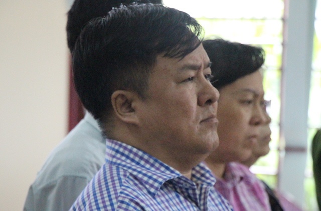 Dai gia thuy san Tong Thien Ma cung 3 can bo ngan hang linh an hinh anh