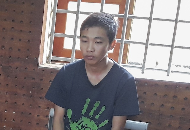 Nam thanh nien cam dao chem chet nguoi hinh anh