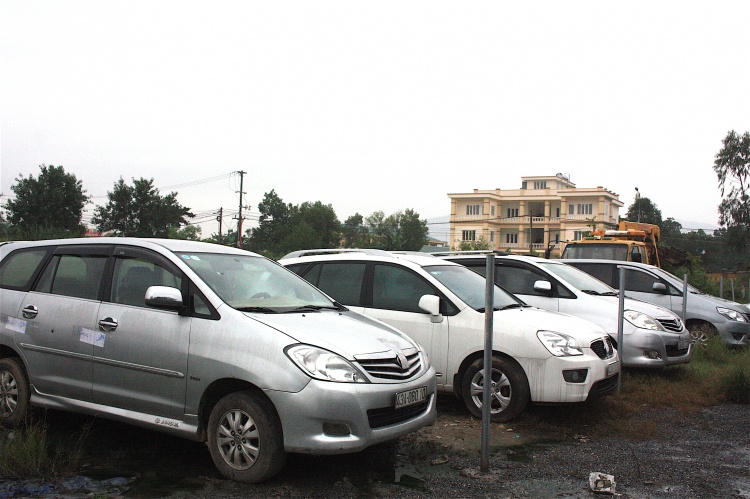 Truy na tai xe thue xe mang di cam co hinh anh