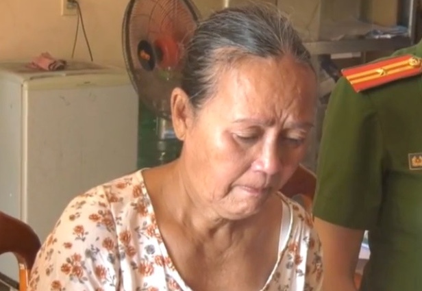 Khoi to nu chu hui 63 tuoi chiem doat 4,6 ty dong hinh anh