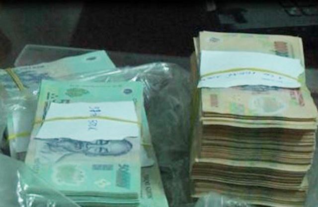 Nữ phóng viên ảnh 2 Nu phong vien anh 2