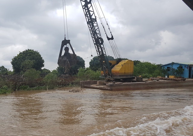 Vỡ bờ bao sông Cổ Chiên ảnh 2 Vo bo bao song Co Chien anh 2